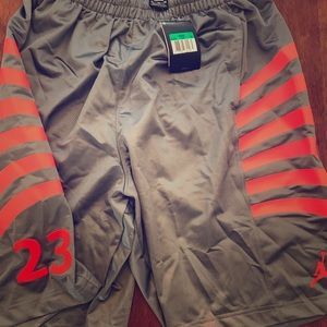 Men’s Nike basketball shorts